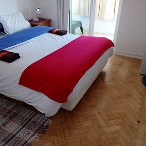 Kamer met een Queen Size Bed